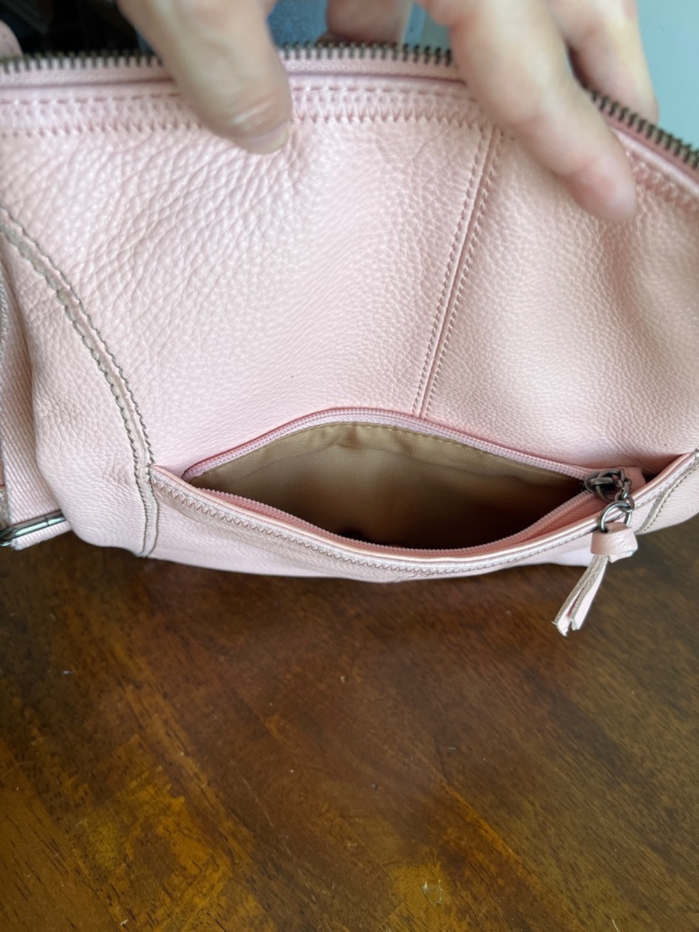 The Sak Pink Leather Crossbody Bag - Picture 4 of 7